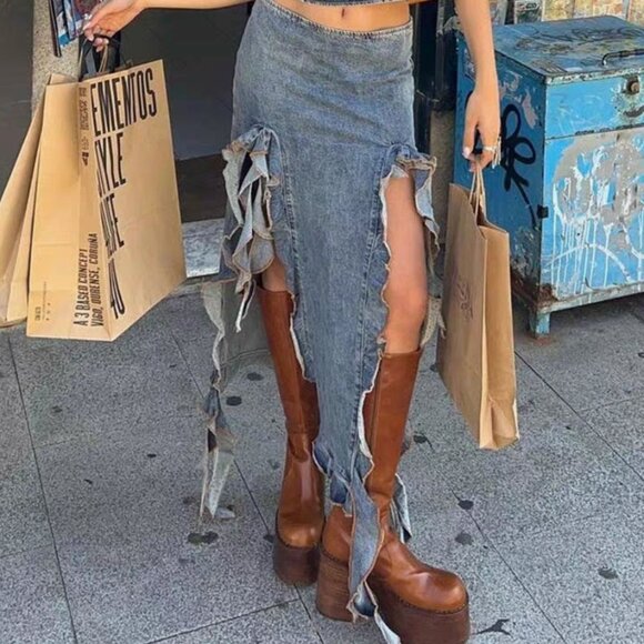 BEST Lioness Rendezvous Faded Denim Maxi Skirt Denim Blue Small/Medium - Picture 1 of 10